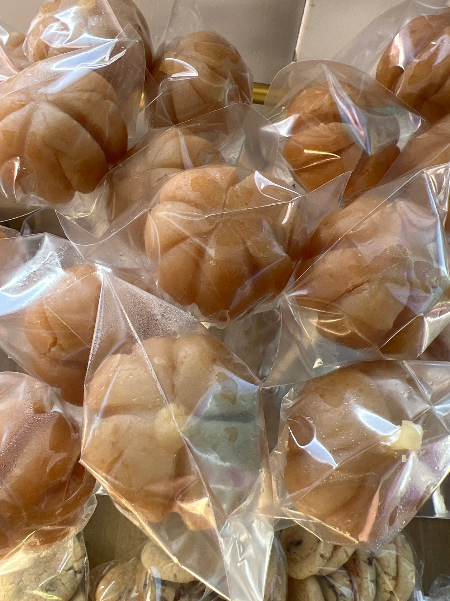 Crumb Club Bakery Cake Pop