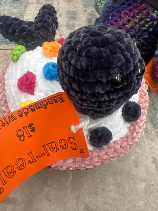 Artful knots seal real