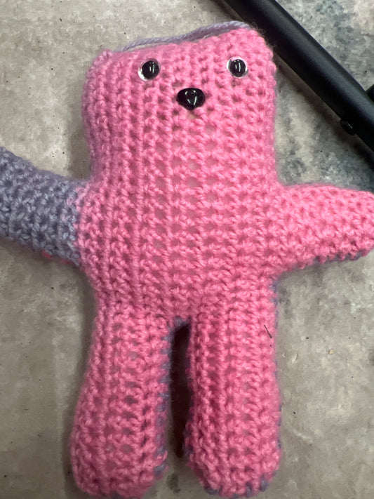 Artful knots square bear