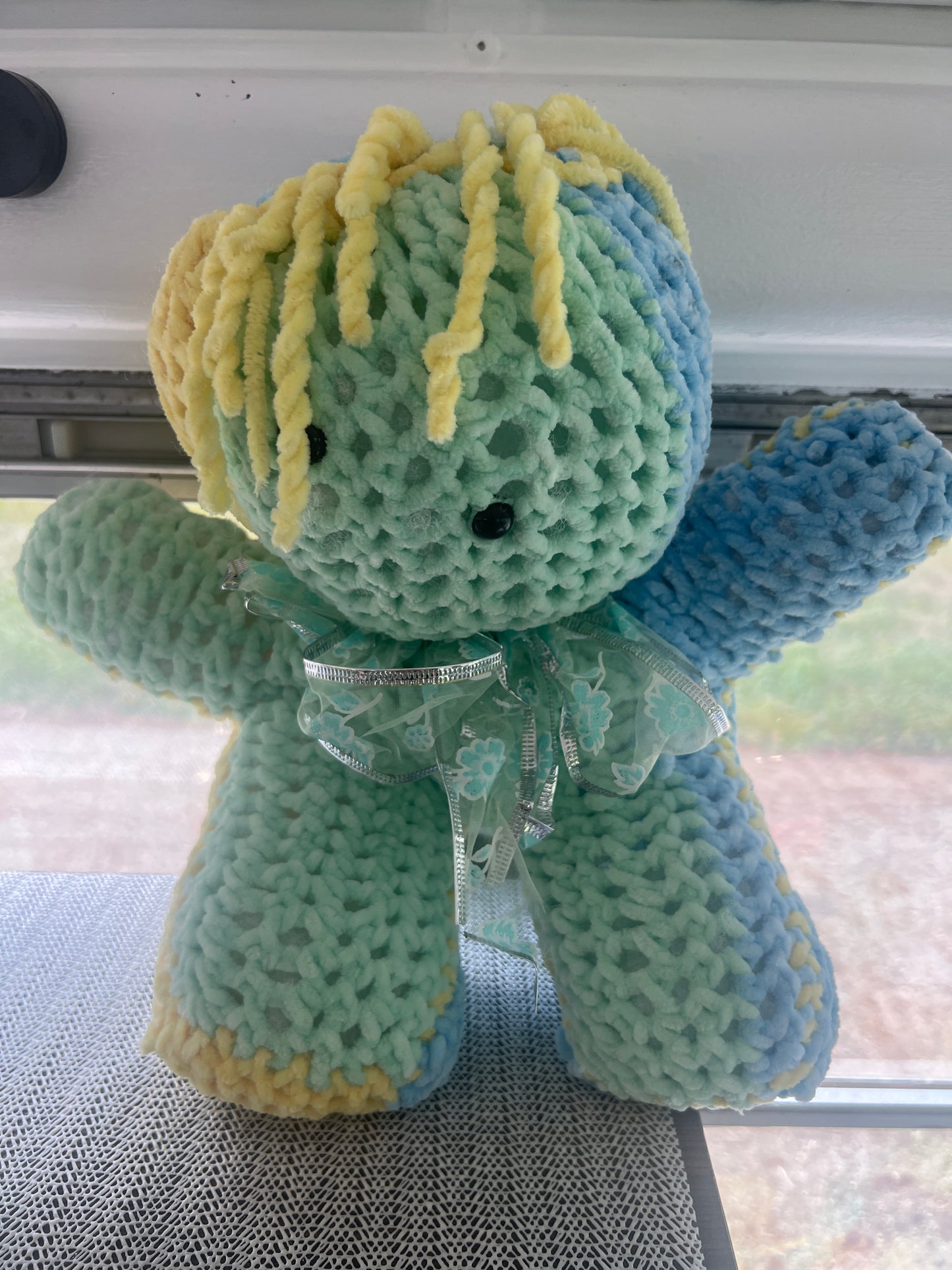 Artful knots Ugly buddy